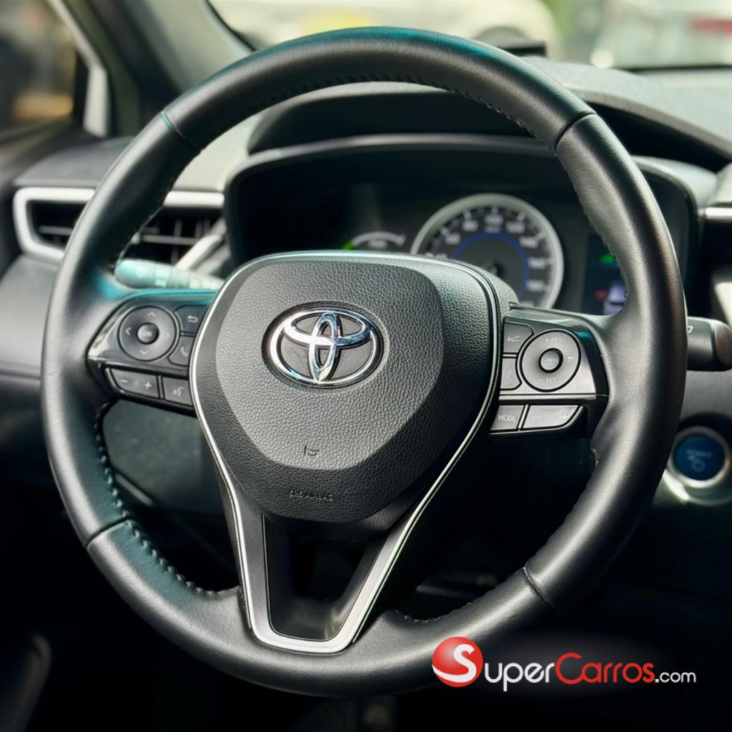 2022 Toyota Corolla Cross Hibrid — foto 8 / 10