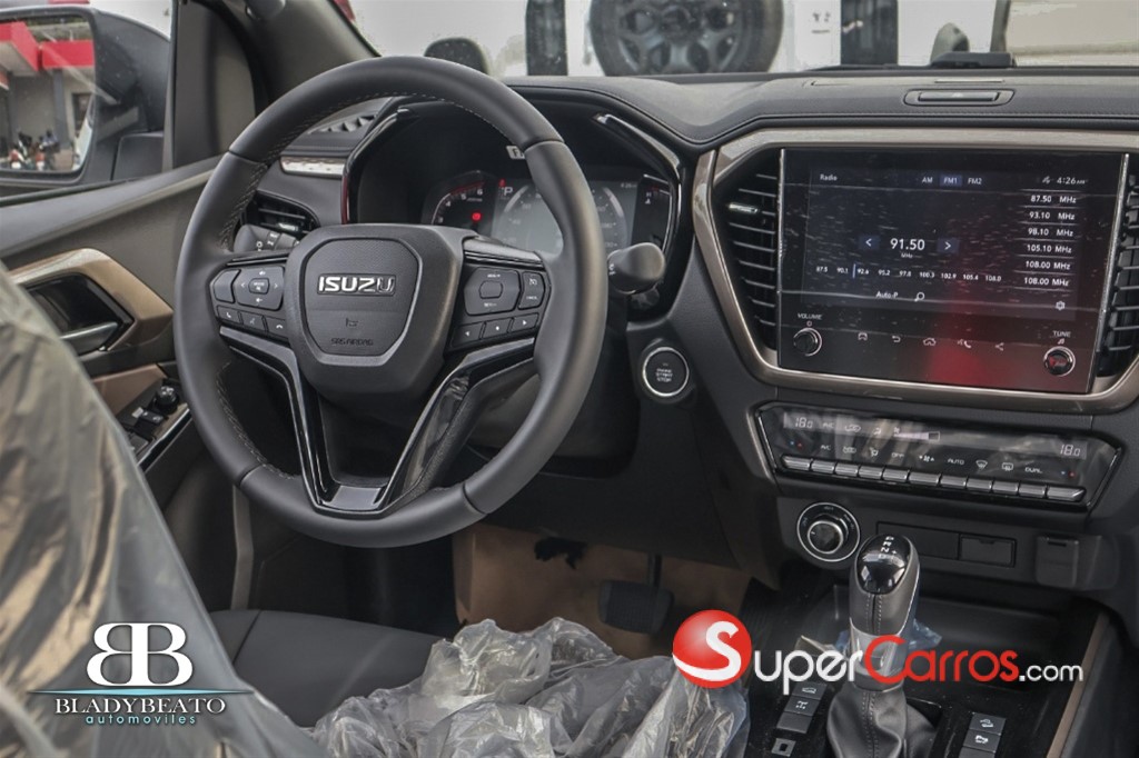 2027 Isuzu DMAX LSE — foto 6 / 12