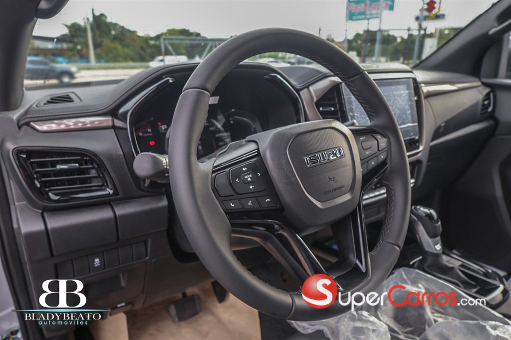 2027 Isuzu DMAX LSE — foto 11 / 12