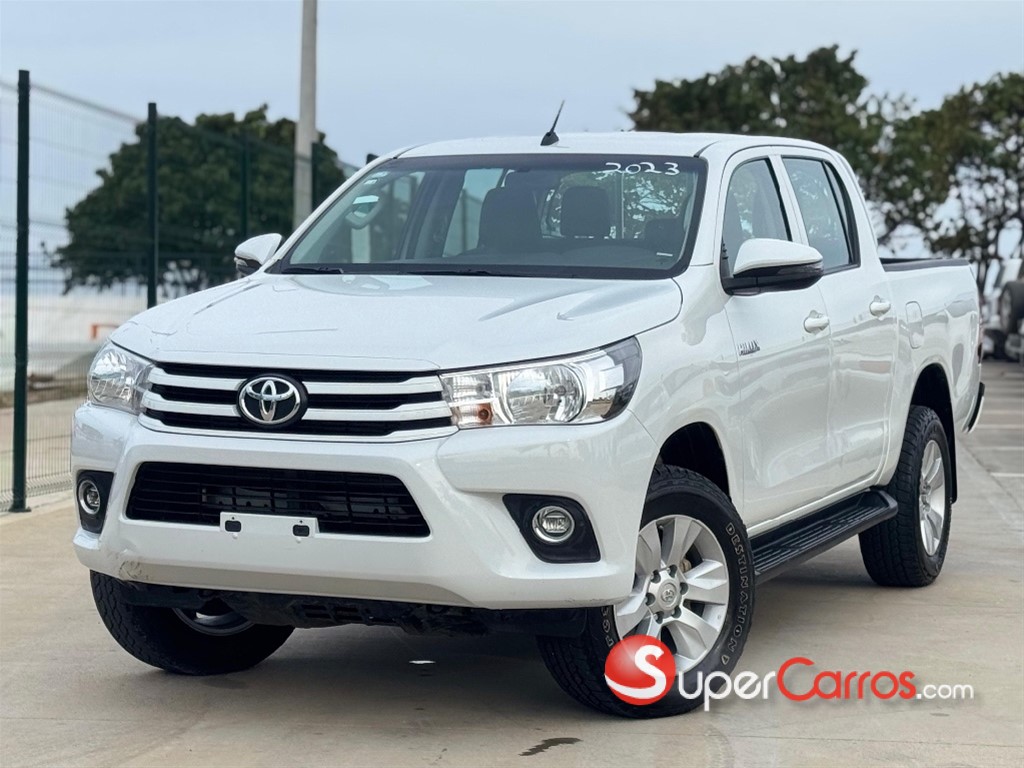 2023 Toyota Hilux 2.4