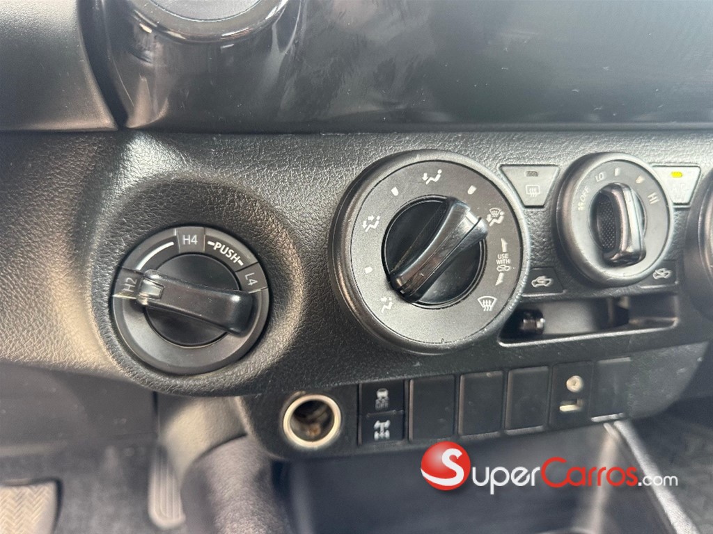2023 Toyota Hilux 2.4 — foto 7 / 12