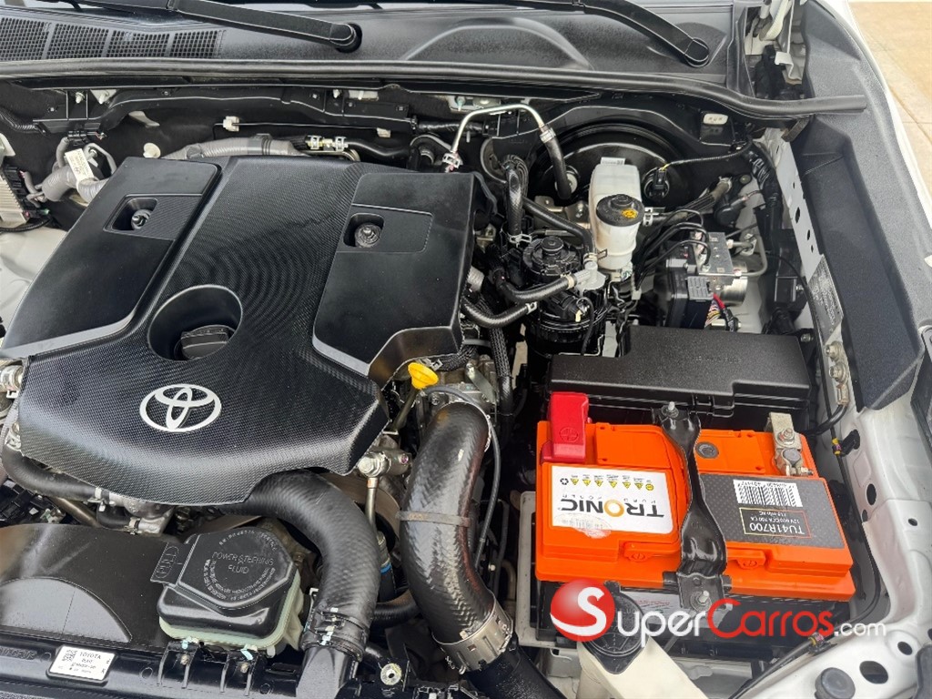 2023 Toyota Hilux 2.4 — foto 10 / 12