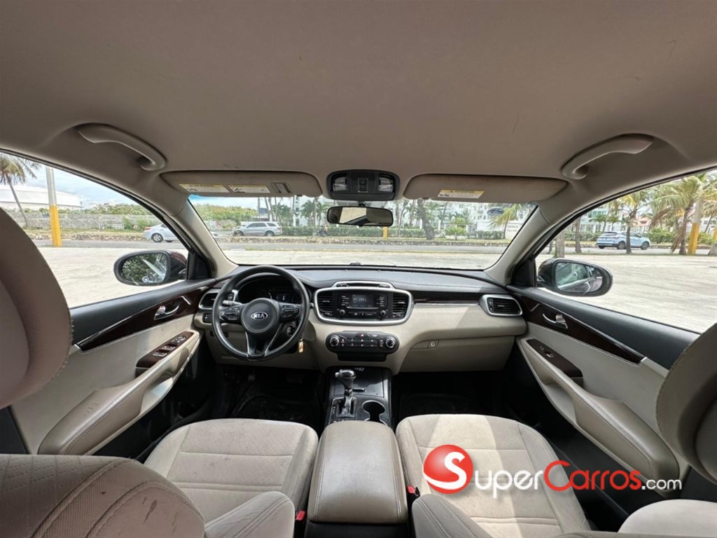 2016 Kia Sorento LX — foto 11 / 12