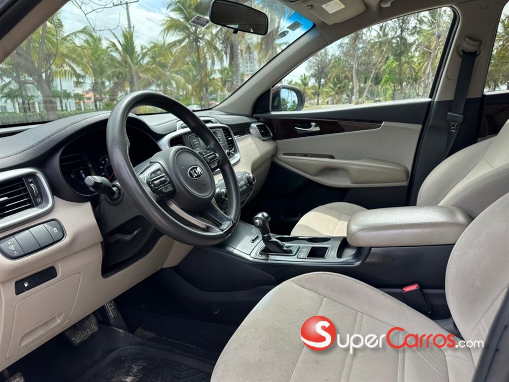 2016 Kia Sorento LX — foto 12 / 12