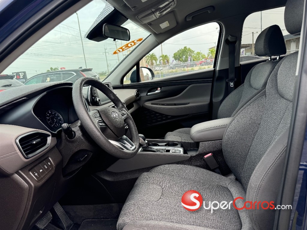 2020 Hyundai Santa Fe SE — foto 6 / 10