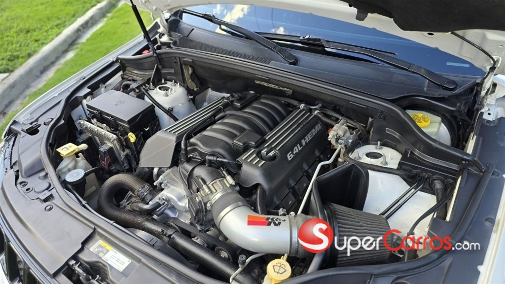 2016 Jeep Grand Cherokee SRT8 — foto 2 / 12