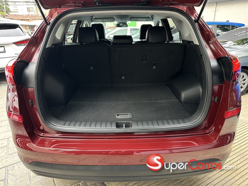 2020 Hyundai Tucson SE — foto 11 / 12