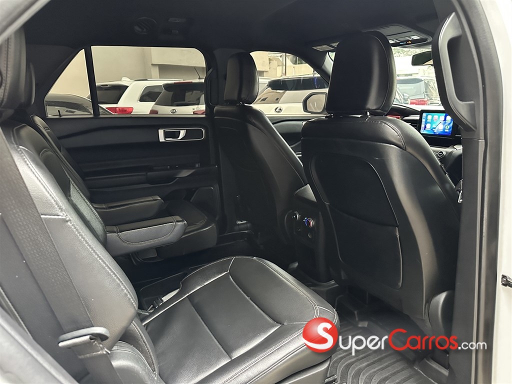 2020 Ford Explorer XLT — foto 6 / 12