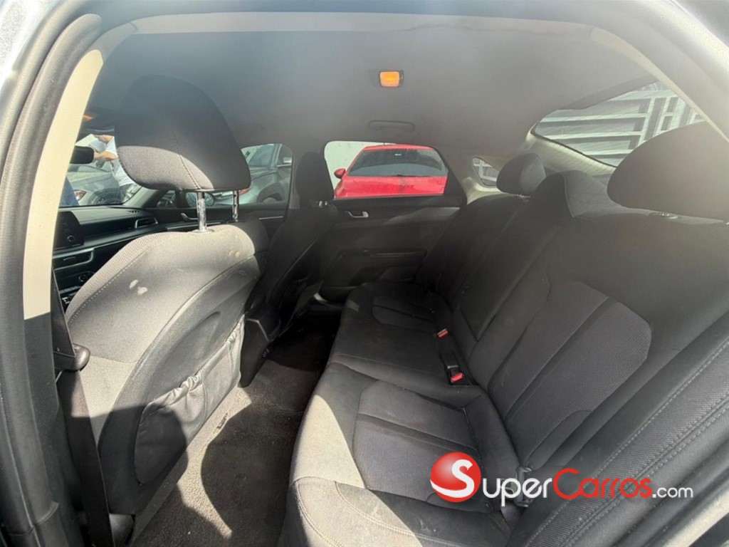 2022 Kia K-5 — foto 7 / 9