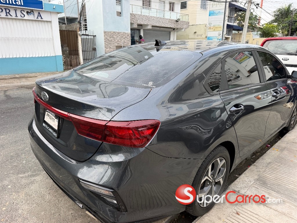 2021 Kia Forte — foto 4 / 9