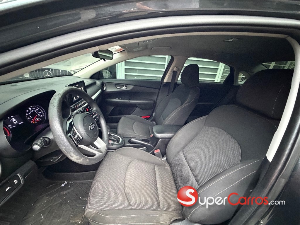 2021 Kia Forte — foto 7 / 9