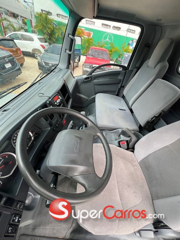 2018 Isuzu Camion Refrigerado — foto 4 / 7
