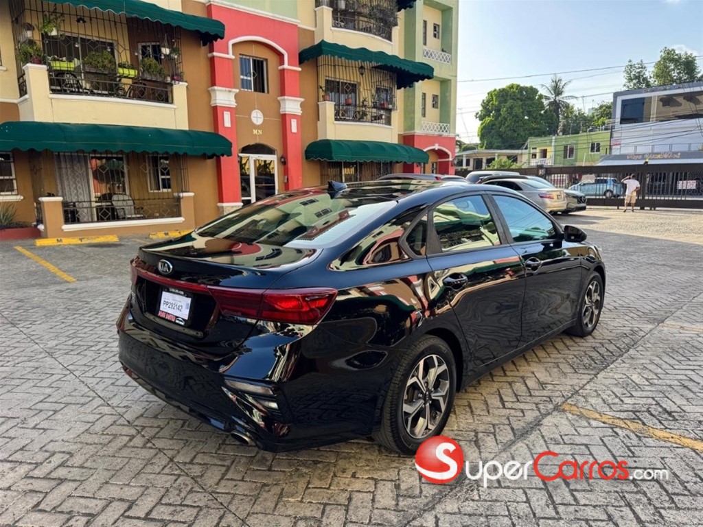 2020 Kia Force — foto 7 / 12