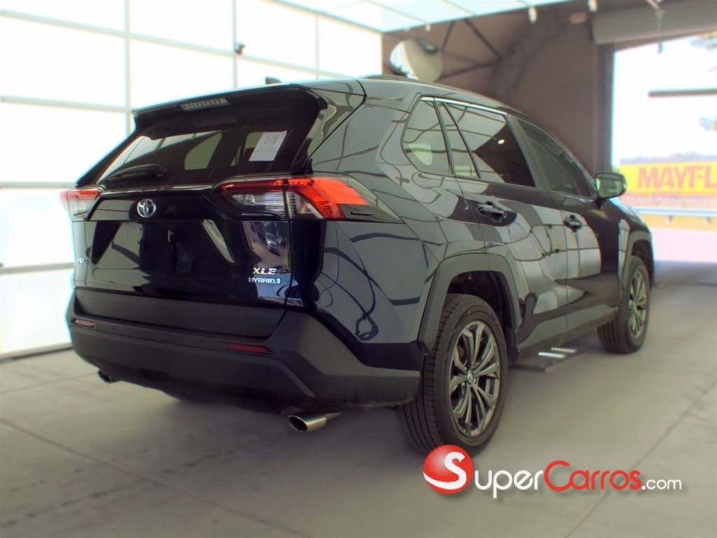 2023 Toyota RAV4 XLE Premium — foto 5 / 10
