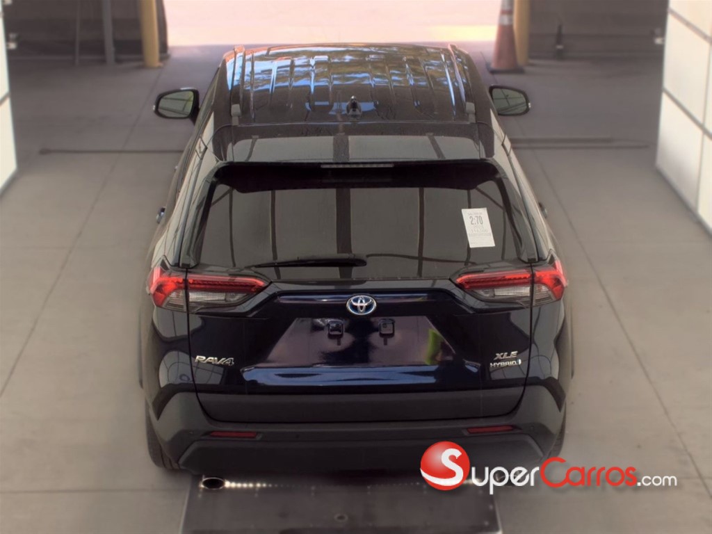 2023 Toyota RAV4 XLE Premium — foto 6 / 10