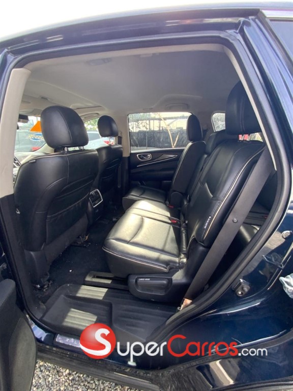 2020 Infiniti QX-60 — foto 8 / 12