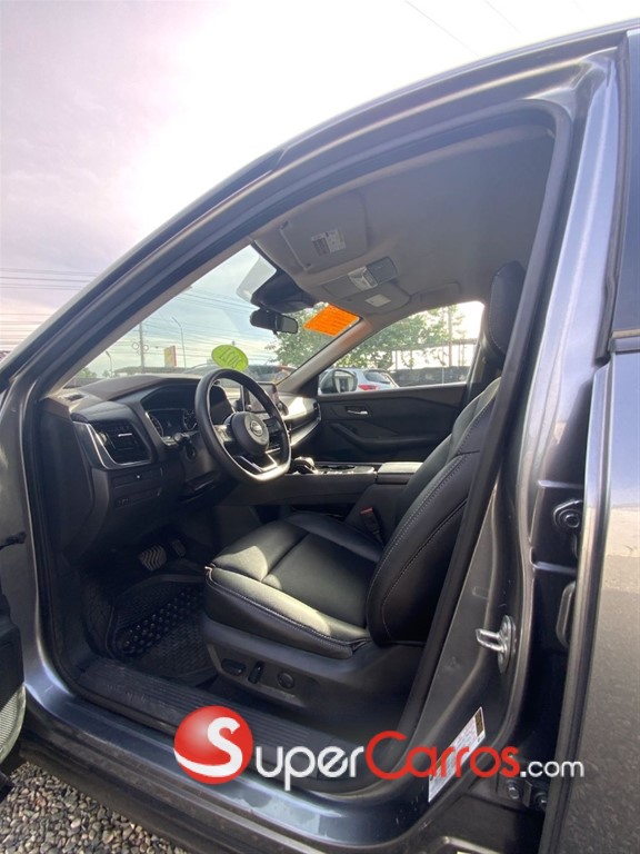 2021 Nissan Rogue SV — foto 6 / 10