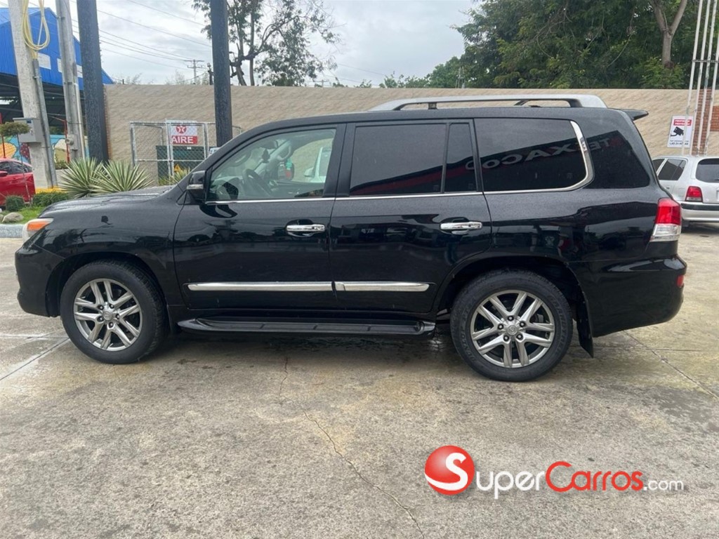 2013 Lexus LX 570 — foto 2 / 7