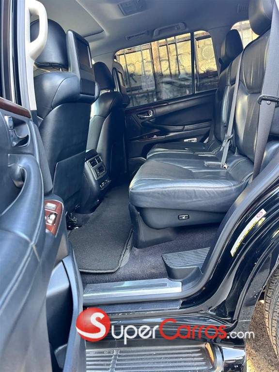 2013 Lexus LX 570 — foto 7 / 7