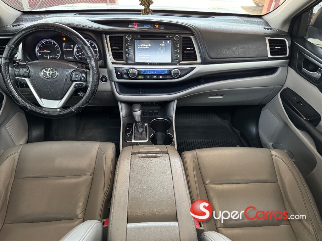 2018 Toyota Highlander XLE — foto 7 / 12