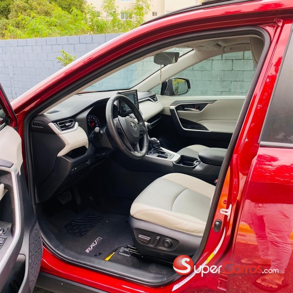 2021 Toyota RAV4 — foto 5 / 7