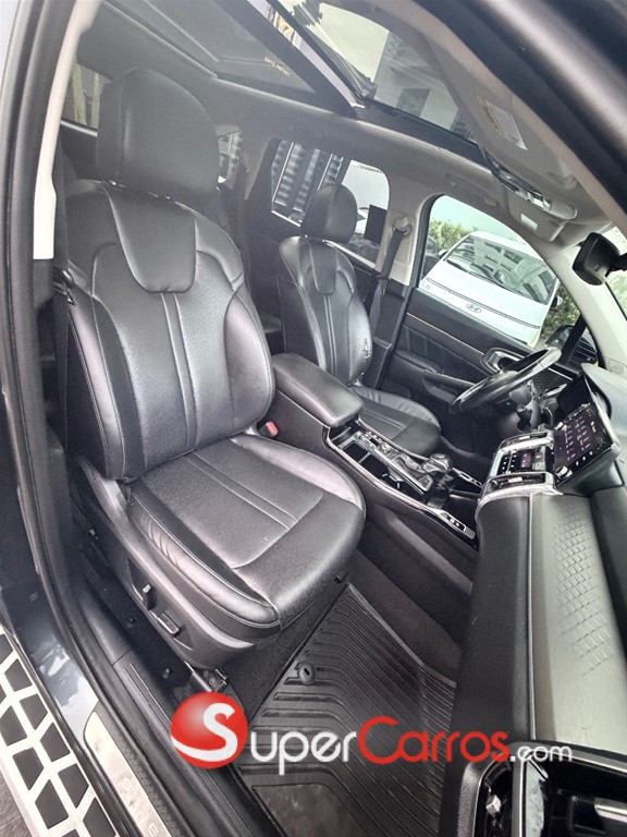 2023 Kia Sorento SX — foto 6 / 8