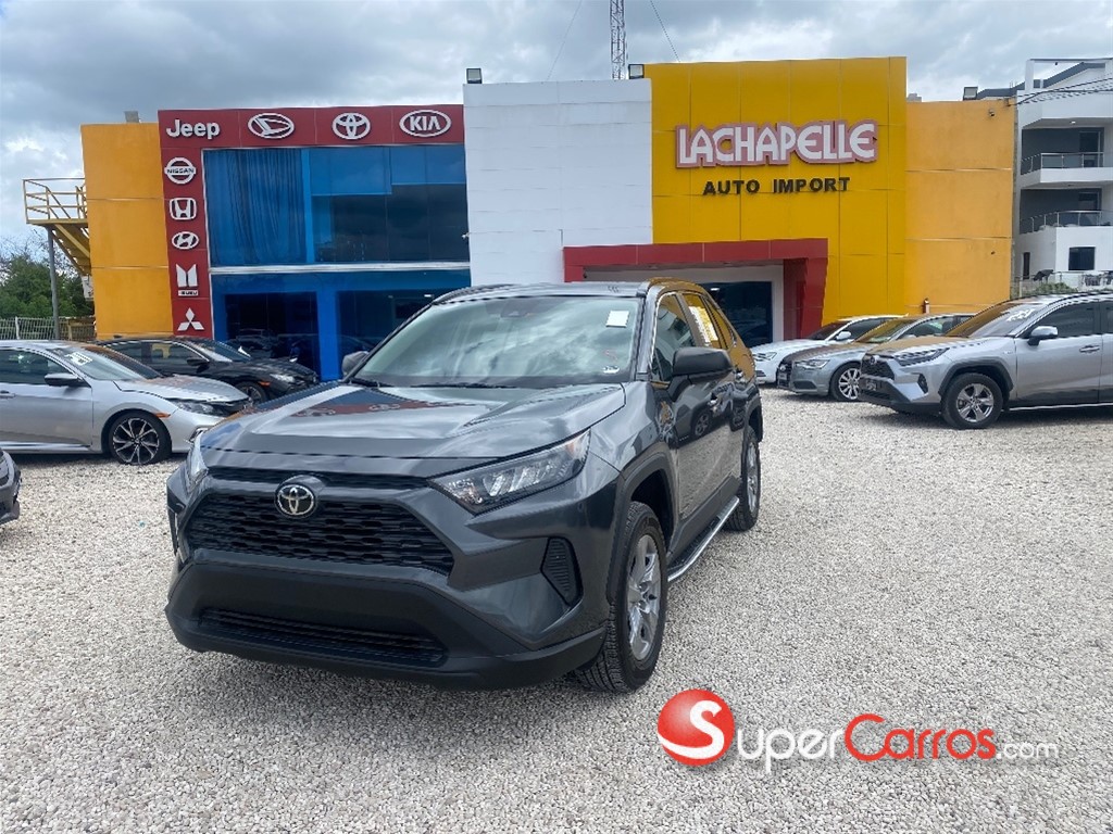 2020 Toyota RAV4 LE
