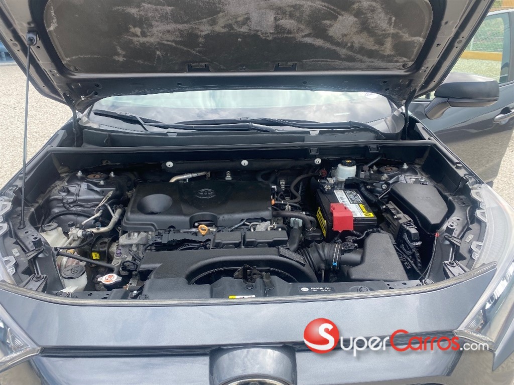 2020 Toyota RAV4 LE — foto 11 / 11