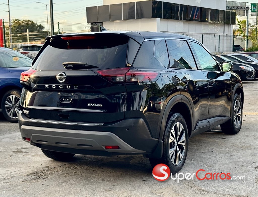 2021 Nissan Rogue SV — foto 4 / 12
