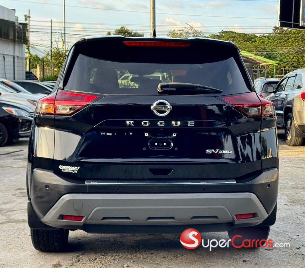 2021 Nissan Rogue SV — foto 5 / 12
