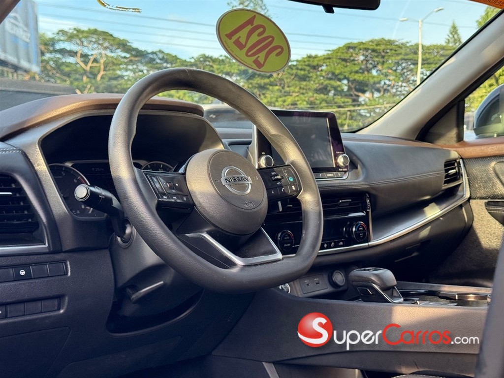 2021 Nissan Rogue SV — foto 7 / 12