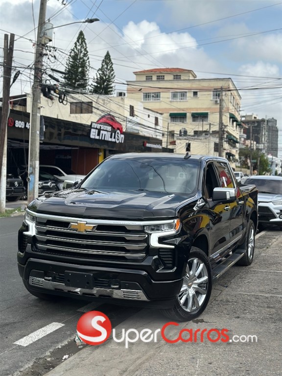 2023 Chevrolet Silverado High Country Duramax — foto 3 / 12
