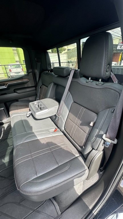2023 Chevrolet Silverado High Country Duramax — foto 6 / 12