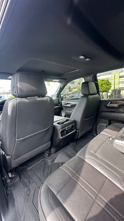 2023 Chevrolet Silverado High Country Duramax — foto 7 / 12