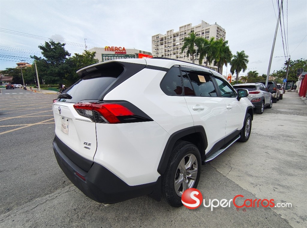 2023 Toyota RAV4 LE — foto 5 / 10