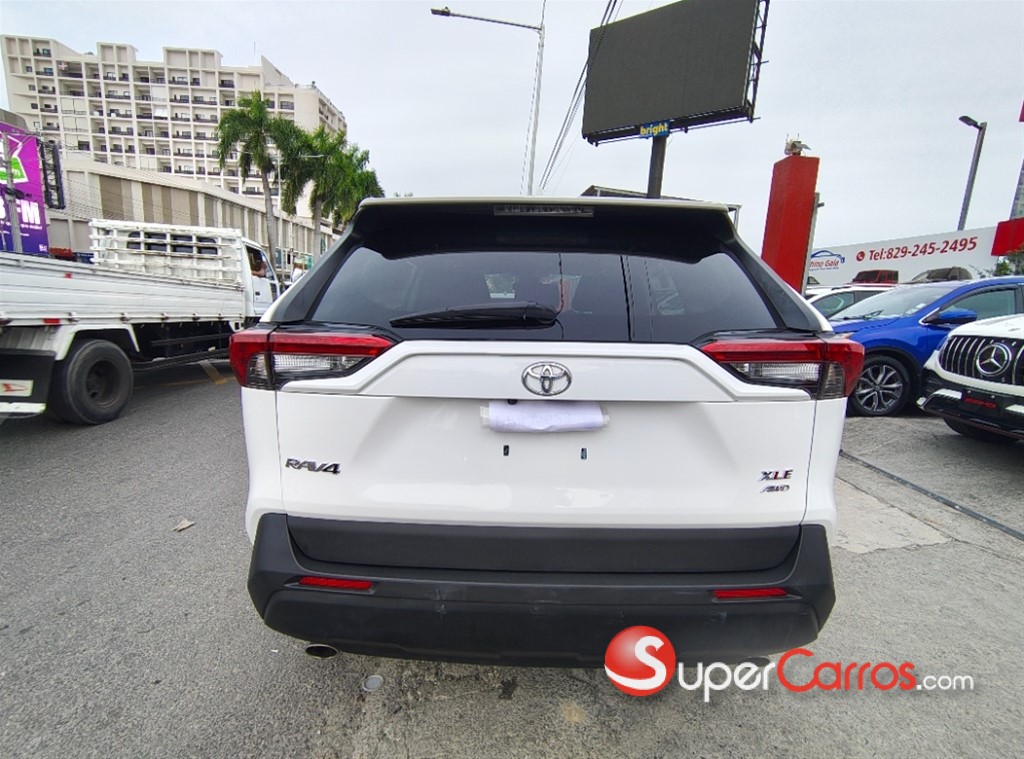 2023 Toyota RAV4 LE — foto 6 / 10