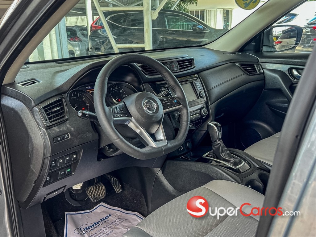 2020 Nissan Rogue SV FULL — foto 4 / 11