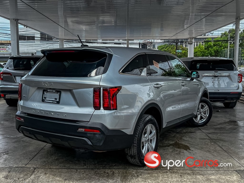 2022 Kia Sorento LX — foto 10 / 11