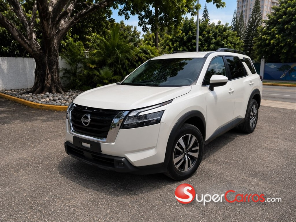 2023 Nissan Pathfinder — foto 3 / 8