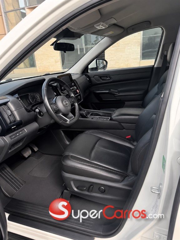 2023 Nissan Pathfinder — foto 6 / 8