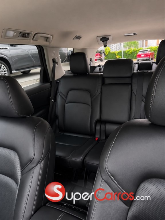 2023 Nissan Pathfinder — foto 7 / 8
