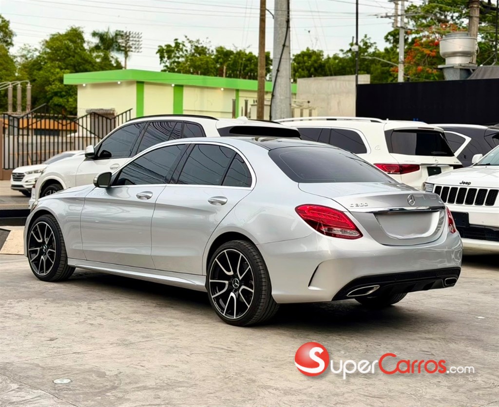 2015 Mercedes-Benz Clase C 300 AMG 4Matic — foto 5 / 9