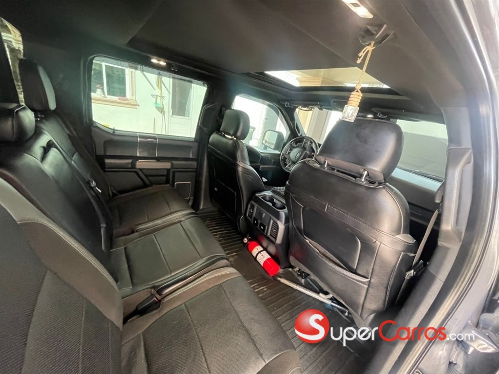 2020 Ford F 150 Raptor — foto 7 / 12