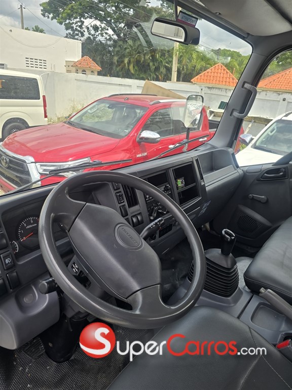 2020 Isuzu NP 14 Pies Chasis — foto 3 / 4