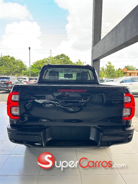 2022 Toyota Hilux SRV — foto 2 / 9