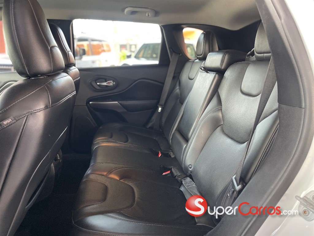 2019 Jeep Cherokee Limited — foto 7 / 11