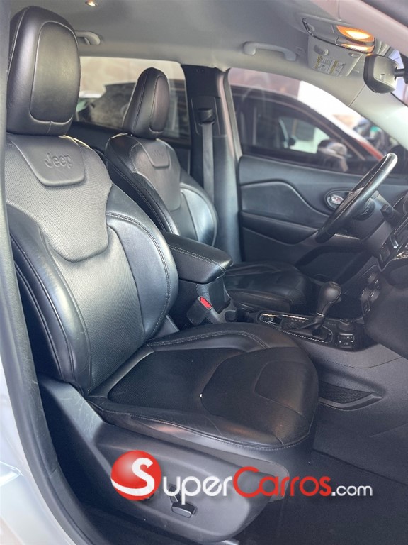 2019 Jeep Cherokee Limited — foto 11 / 11