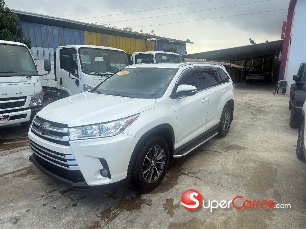 2019 Toyota Highlander XLE — foto 2 / 12