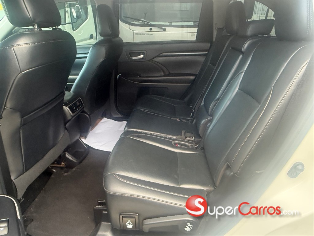 2019 Toyota Highlander XLE — foto 10 / 12