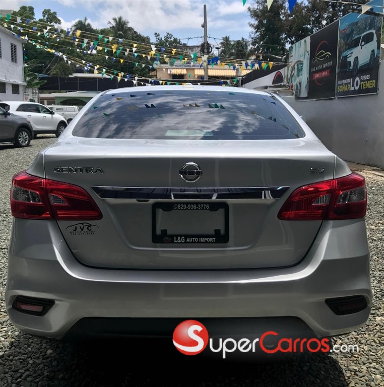 2019 Nissan Sentra SV — foto 4 / 9